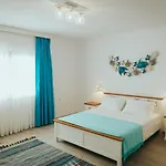 Pensiunea Briza Marii Гостевой дом